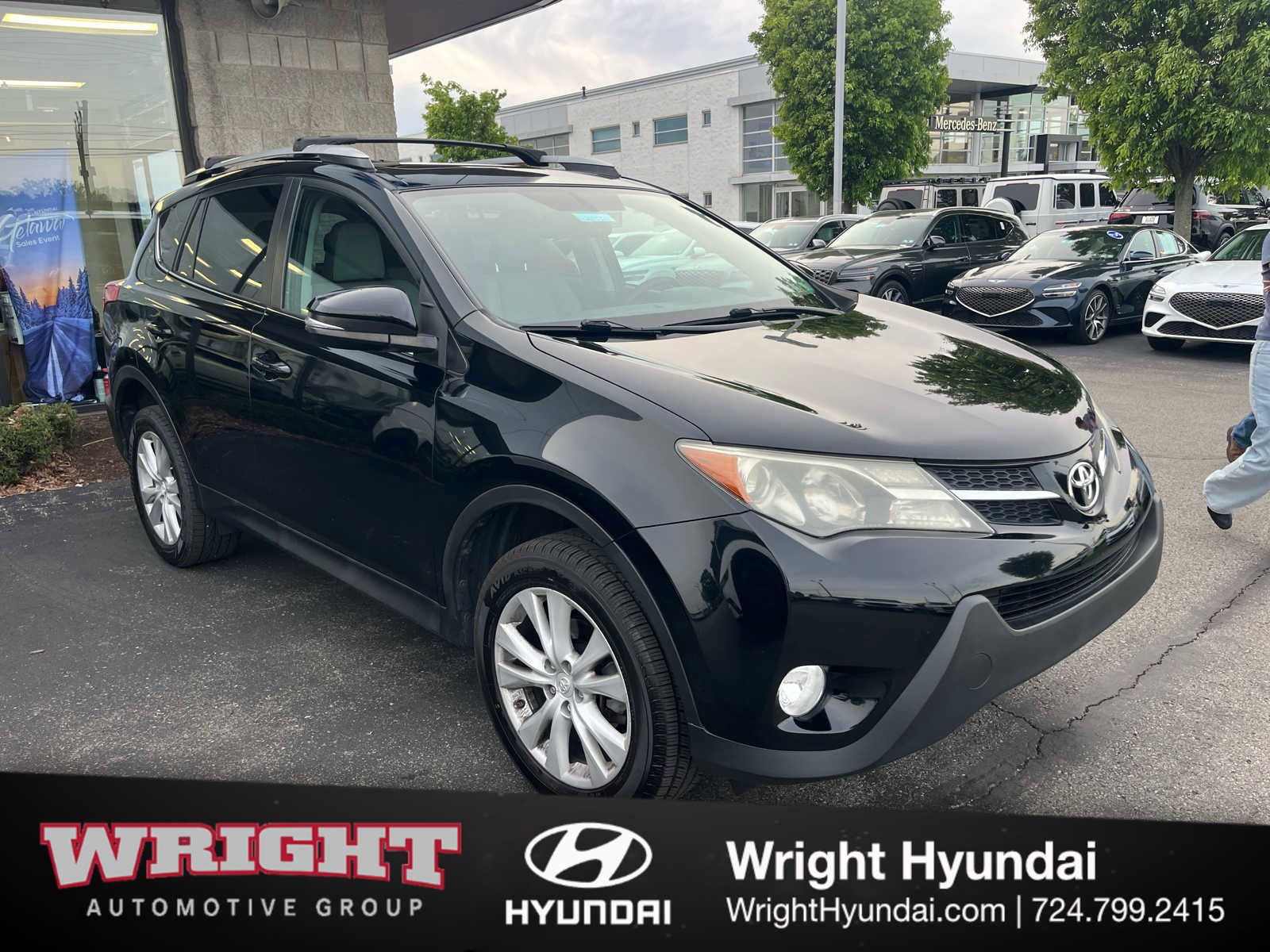 Used 2015 Toyota RAV4 Limited AWD/4WD image 2