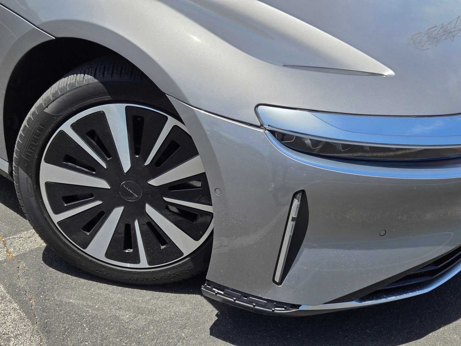 Used 2025 Lucid Air Touring AWD/4WD image 9