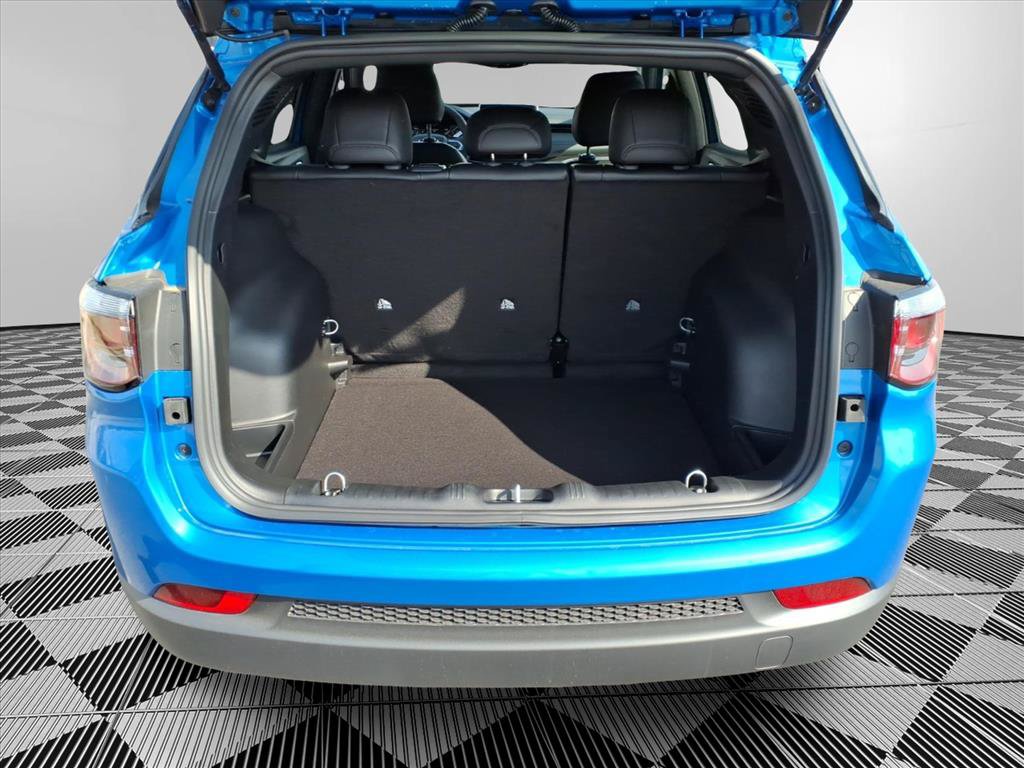 New 2026 Jeep Compass Latitude AWD/4WD image 7