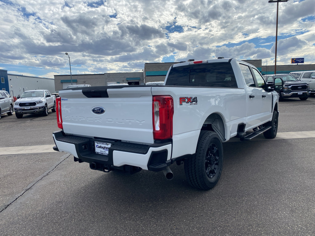 New 2026 Ford F350 4x4 Crew Cab Super Duty image 19