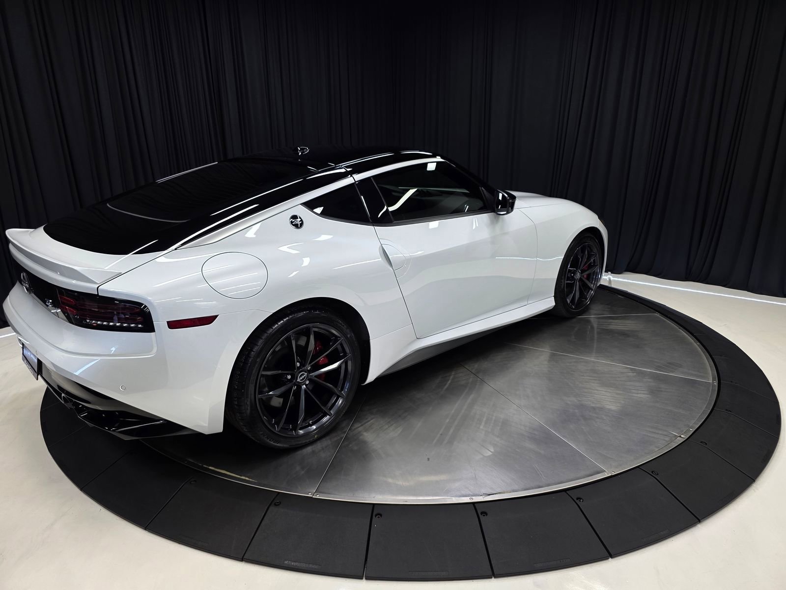 Used 2023 Nissan Z w/ Floor Mat Package (L93) RWD image 13