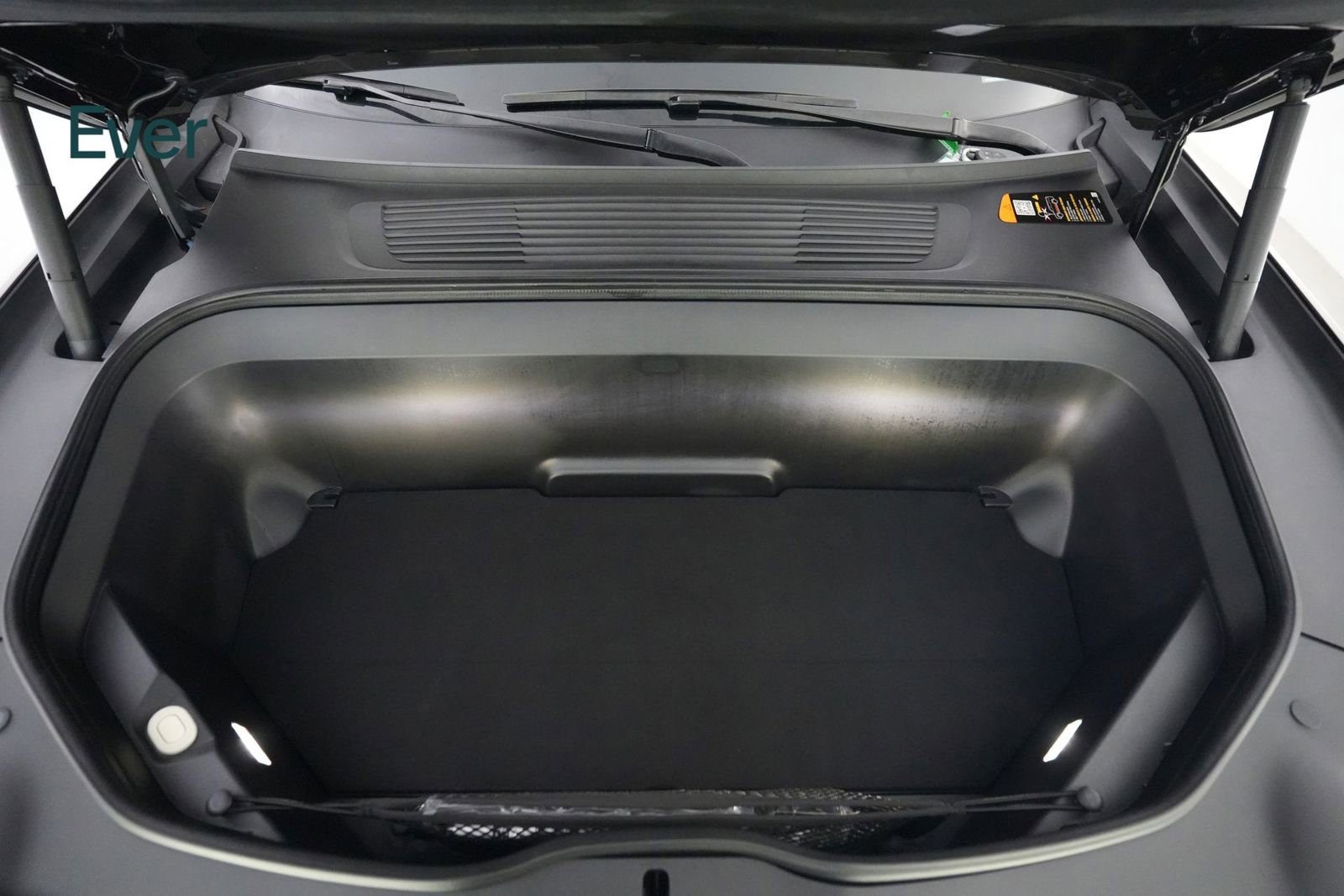 Used 2024 Rivian R1S Adventure image 27