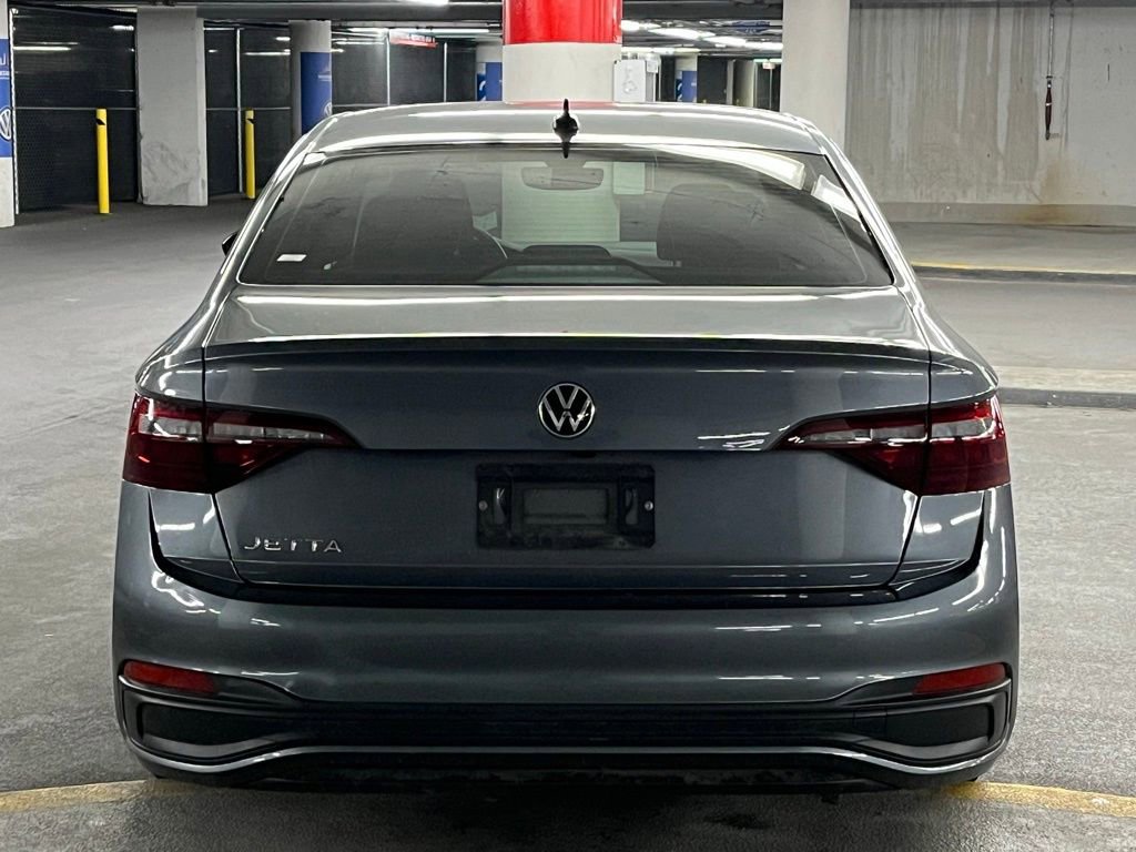 Used 2023 Volkswagen Jetta Sport image 31