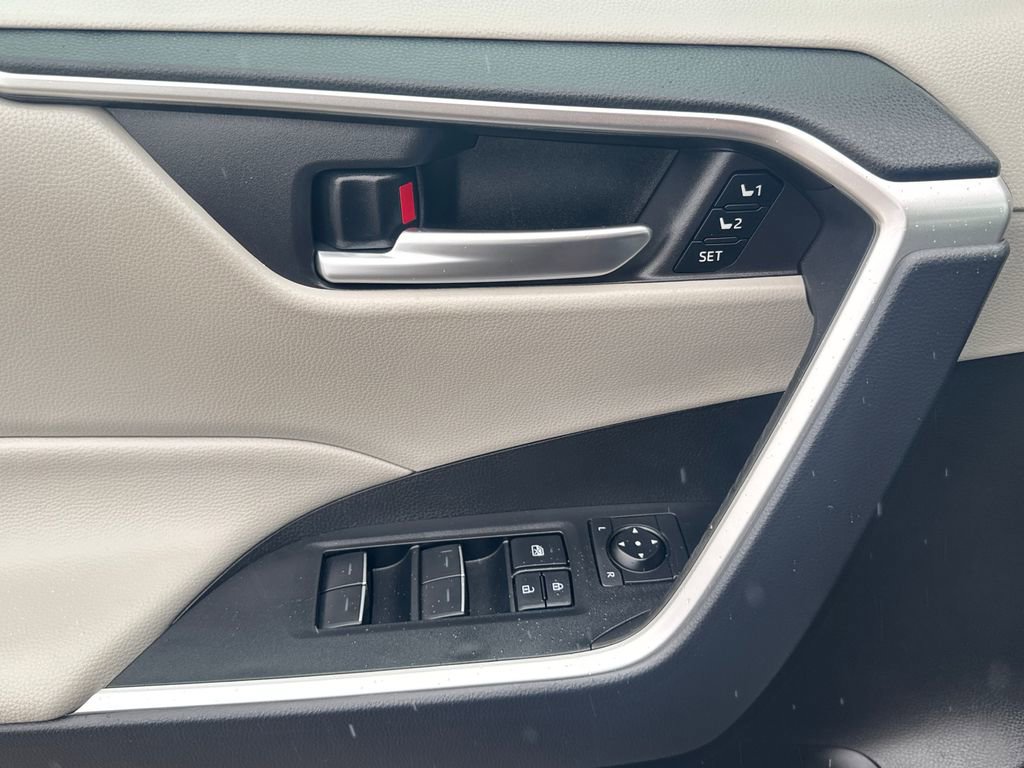 Used 2025 Toyota RAV4 XLE Premium w/ Weather Package image 36