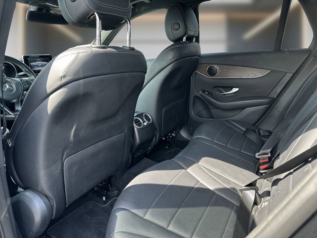 Used 2019 Mercedes-Benz GLC 300 4MATIC image 11