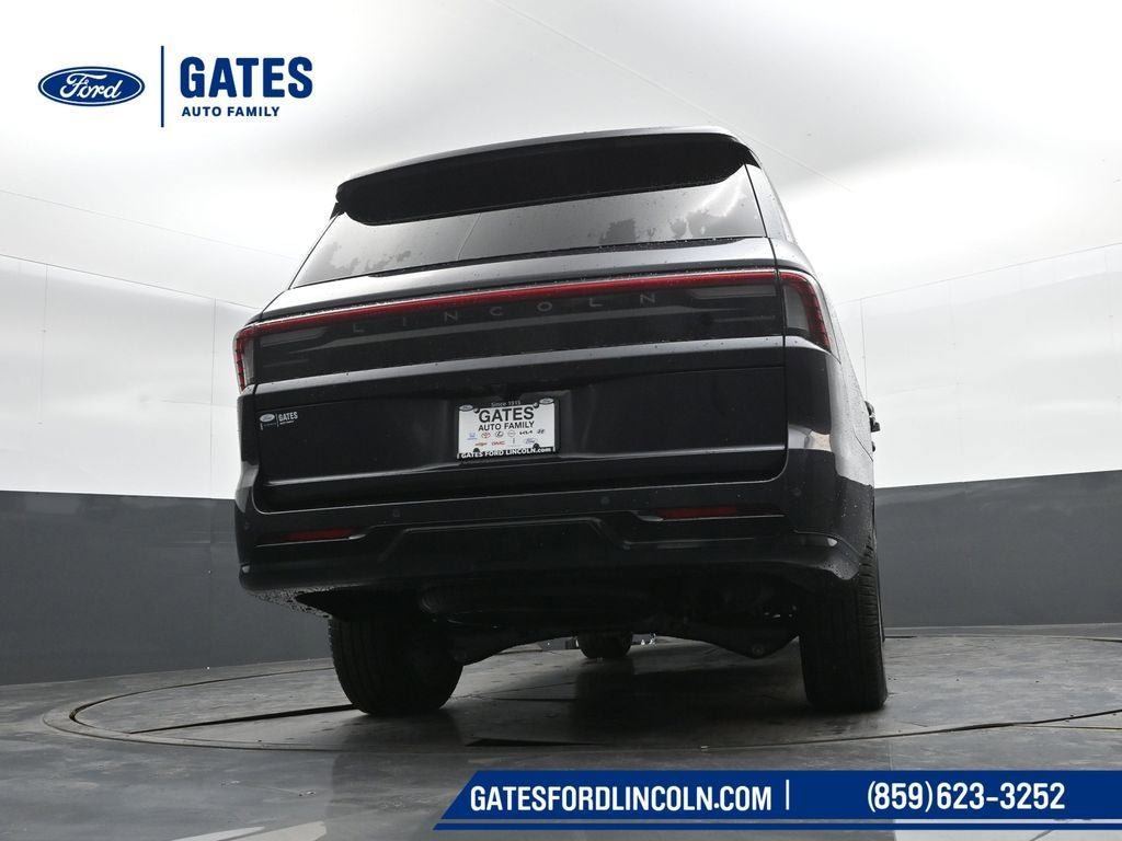 New 2026 Lincoln Navigator L Reserve w/ Jet Appearance Package image 34