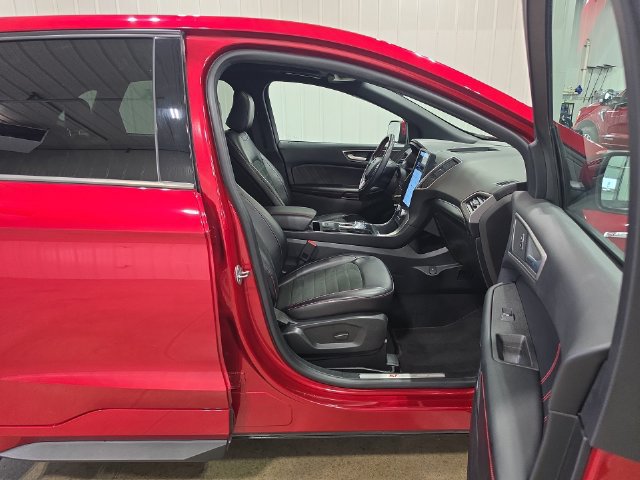 Used 2023 Ford Edge ST-Line AWD/4WD image 31