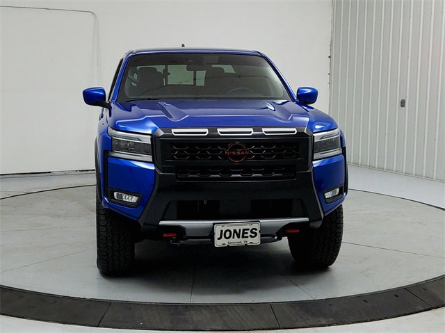 Used 2025 Nissan Frontier PRO-4X image 2