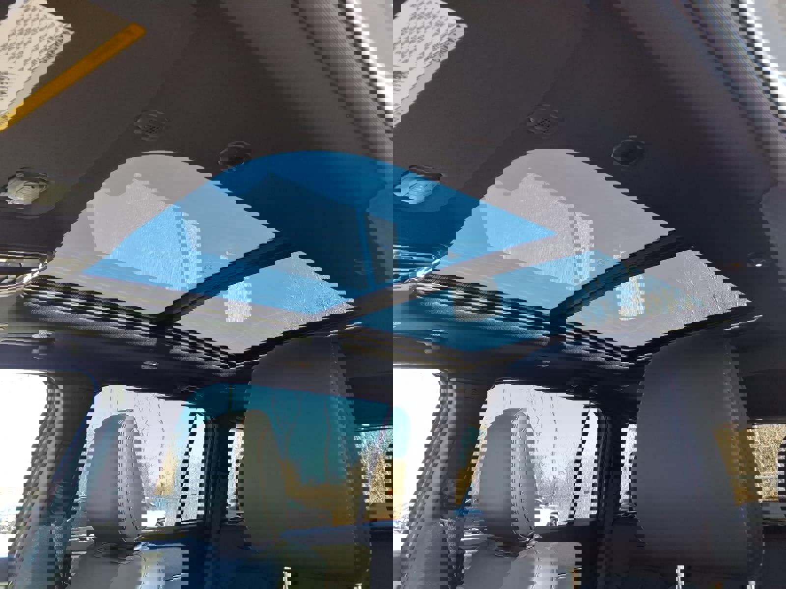 New 2026 Jeep Cherokee Overland image 9