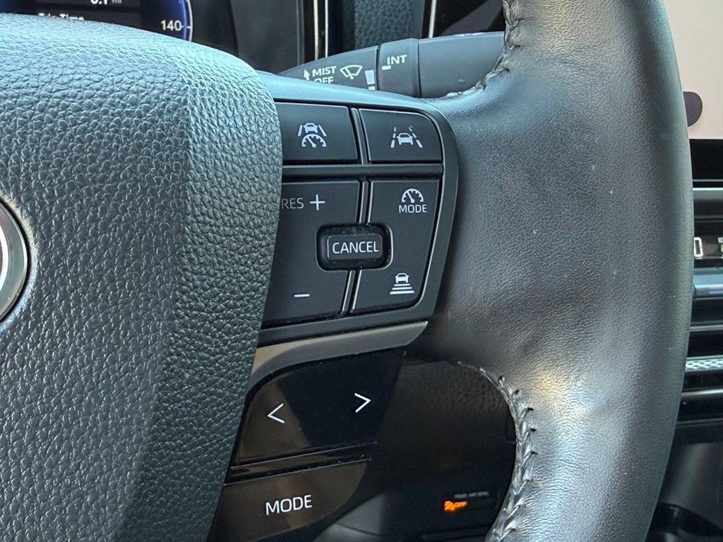 Used 2025 Toyota Camry XSE FWD image 14