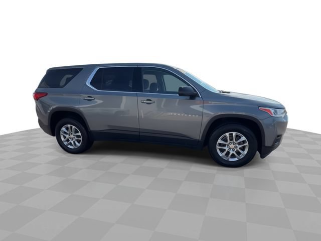 Certified 2021 Chevrolet Traverse LS w/ LPO, Cargo Package AWD/4WD image 9