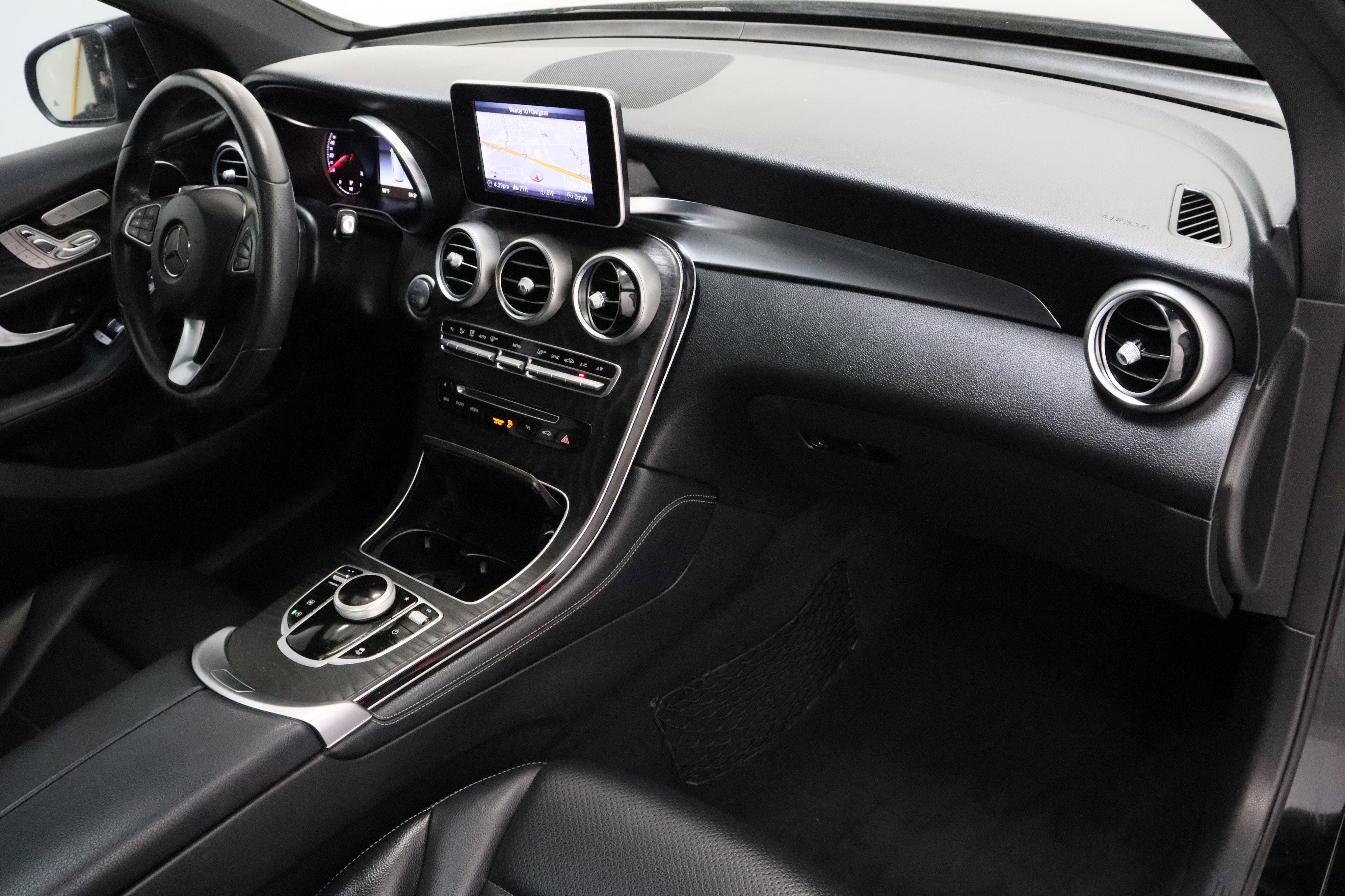 Used 2018 Mercedes-Benz GLC 300 image 40