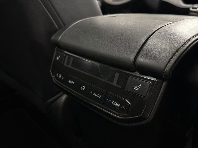 Used 2021 Toyota Highlander Platinum image 20