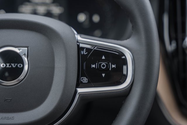 New 2026 Volvo XC60 B5 Plus w/ Protection Package Premier image 27