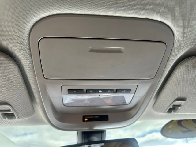 Used 2022 Chevrolet Colorado Z71 w/ Z71 Midnight Edition image 23