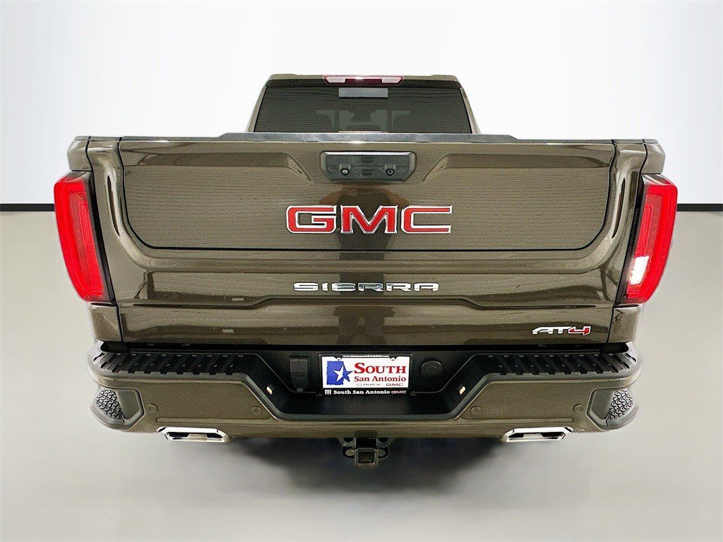Certified 2023 GMC Sierra 1500 AT4 w/ AT4 Preferred Package image 8