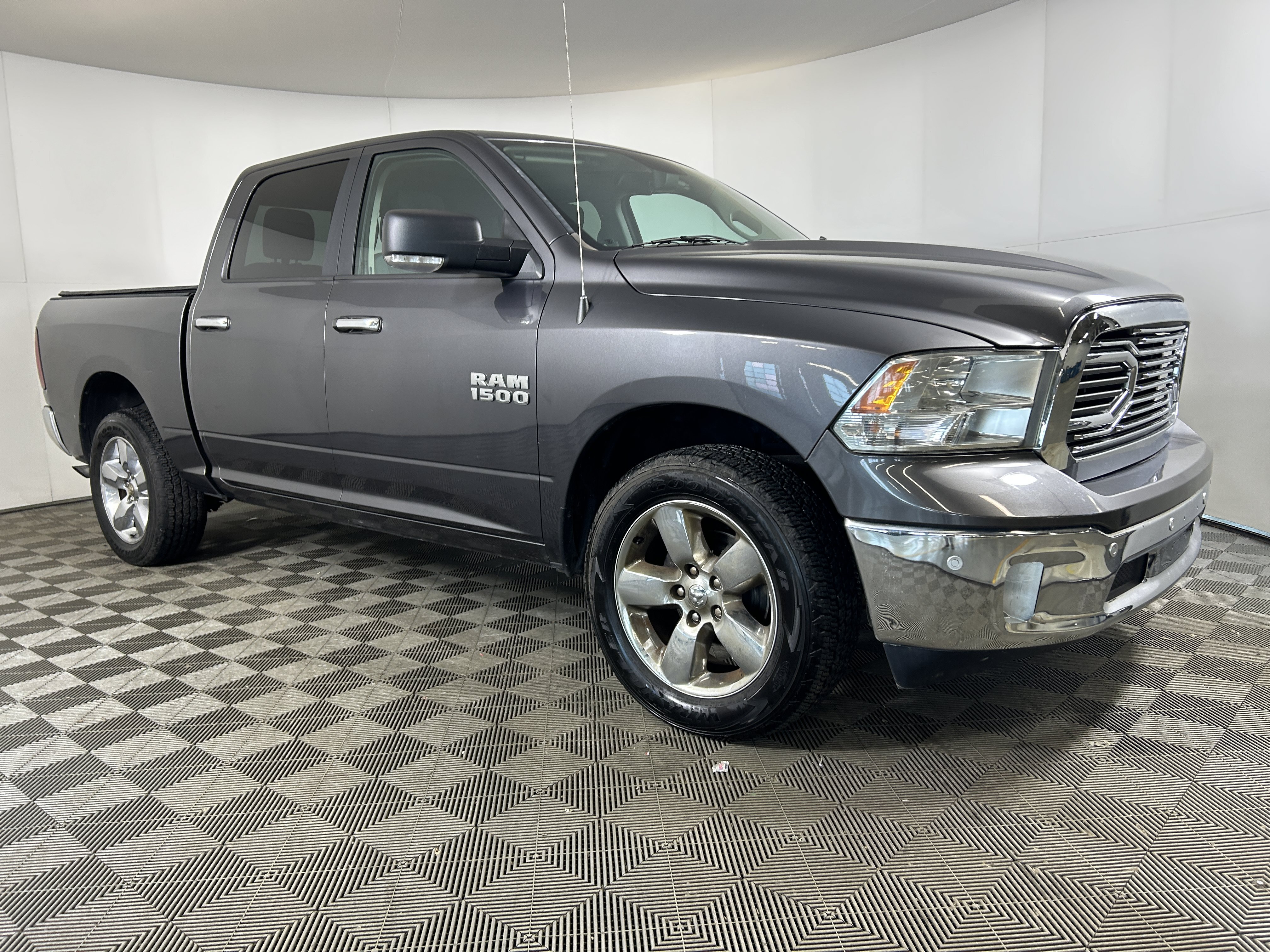 Used 2017 RAM 1500 Big Horn AWD/4WD image 3