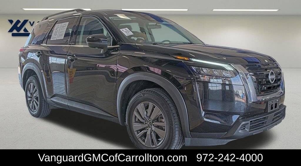 Used 2025 Nissan Pathfinder SV