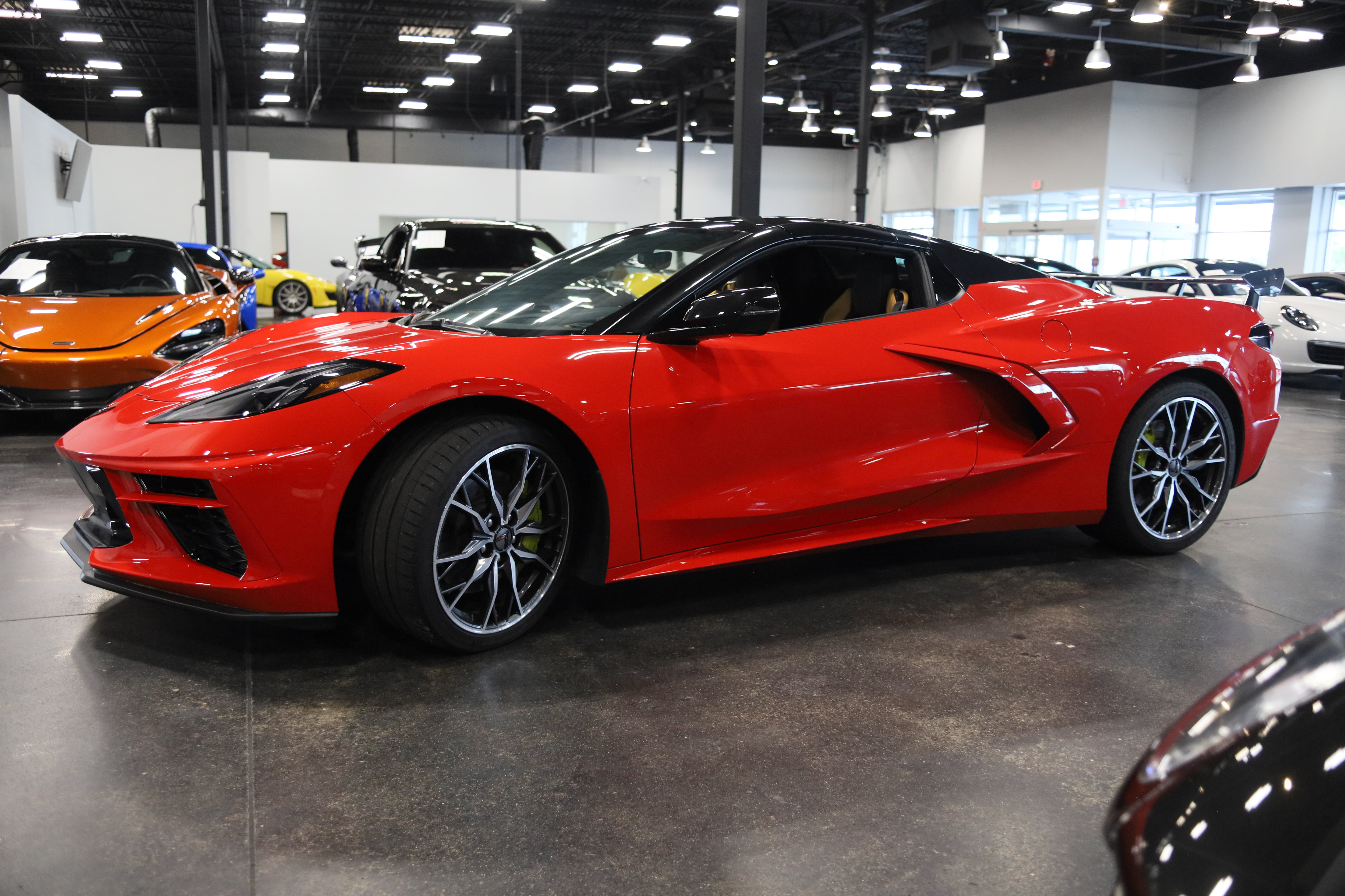 Used 2023 Chevrolet Corvette Stingray Preferred Conv w/ Z51 Performance Package RWD image 5