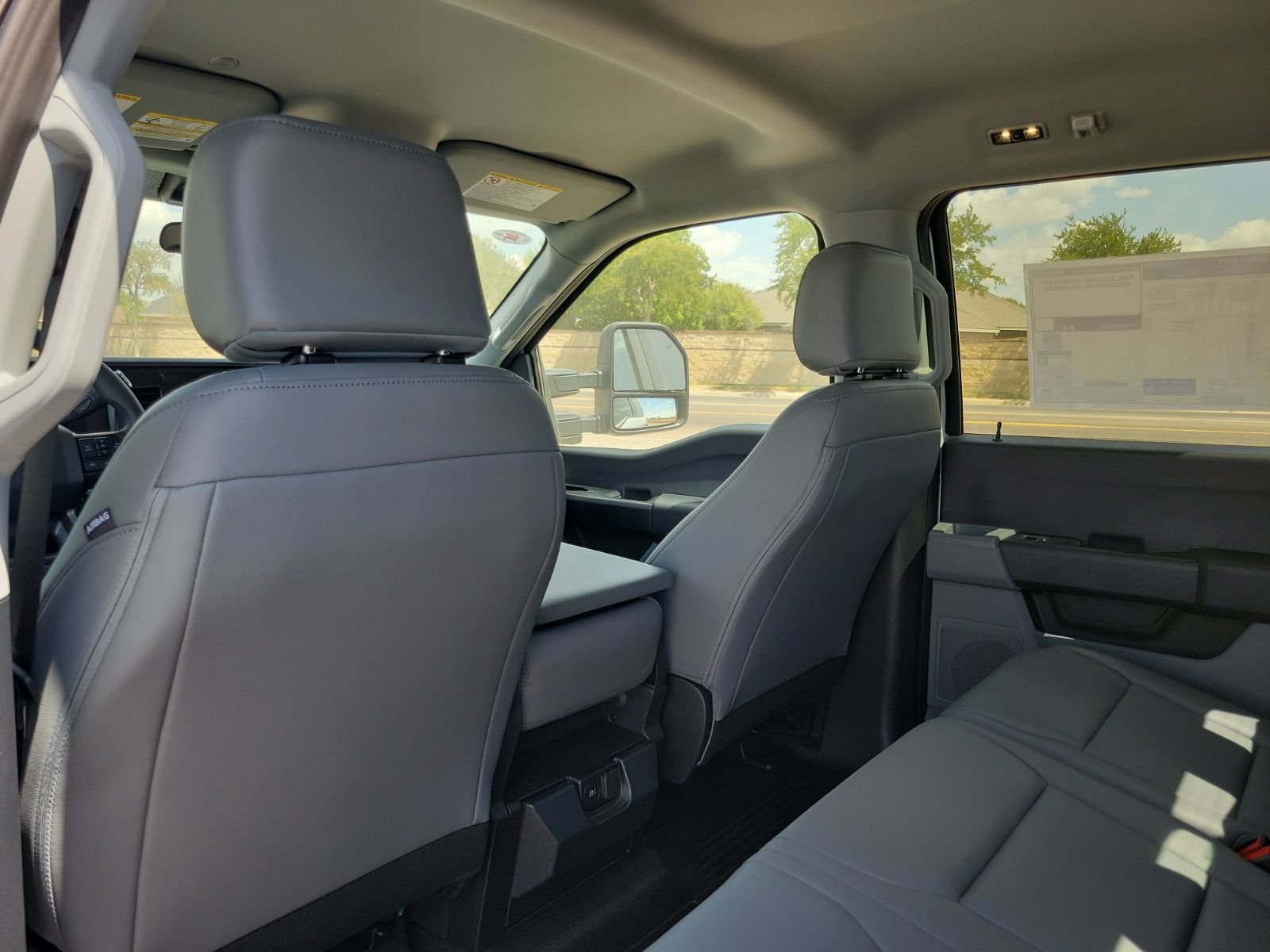 New 2027 Ford F550 4x4 Crew Cab image 10