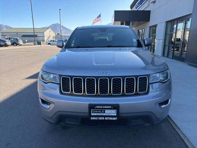 Used 2018 Jeep Grand Cherokee Laredo image 2