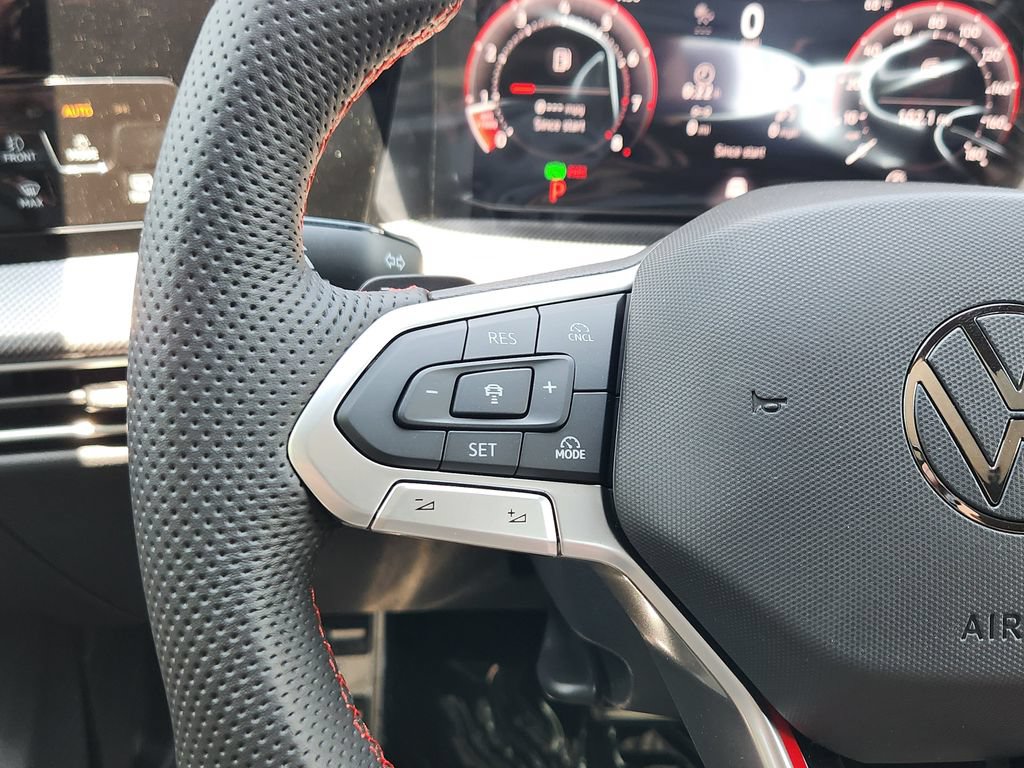 New 2026 Volkswagen GTI SE FWD image 16