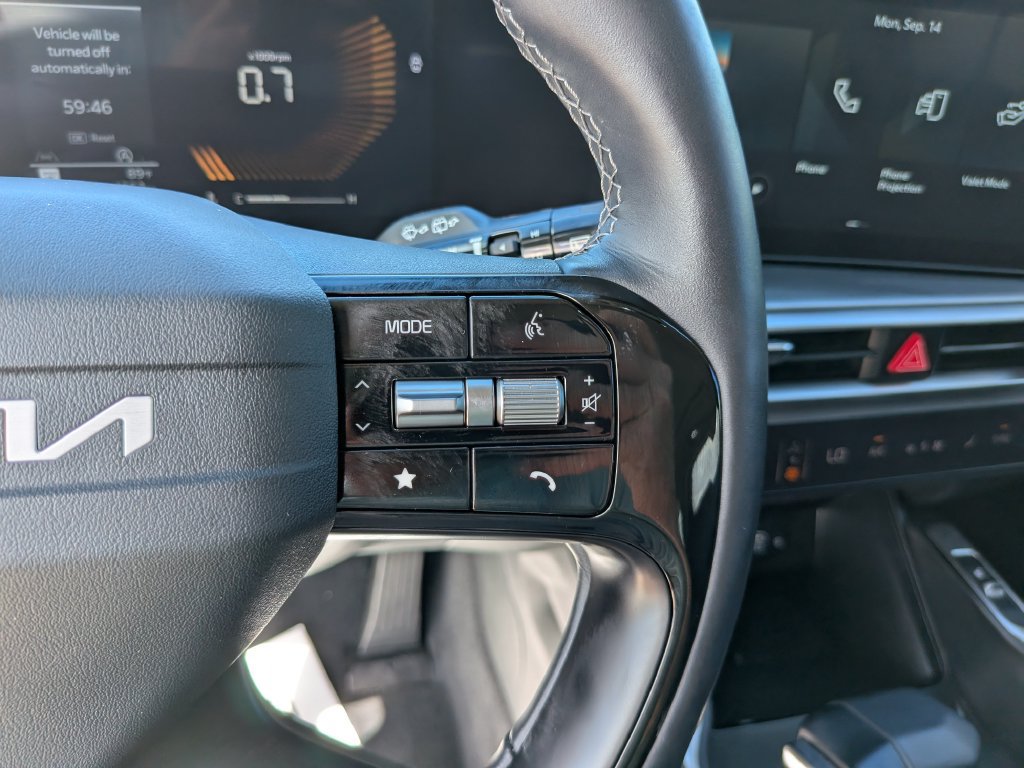 Certified 2026 Kia Sorento S w/ S Panoramic Sunroof Package FWD image 31