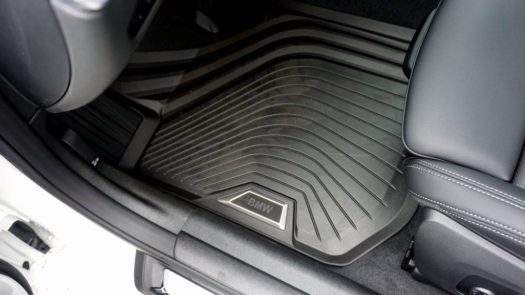 Used 2024 BMW 430i xDrive Coupe w/ Premium Package image 10