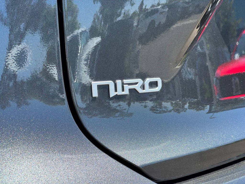 Used 2026 Kia Niro LX FWD image 24