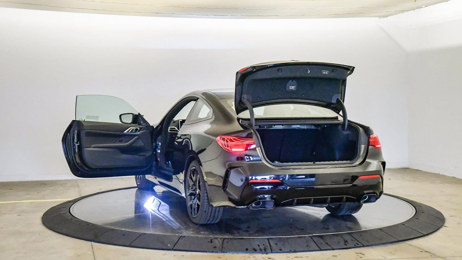 New 2026 BMW 440i xDrive Coupe w/ Premium Package AWD/4WD image 37