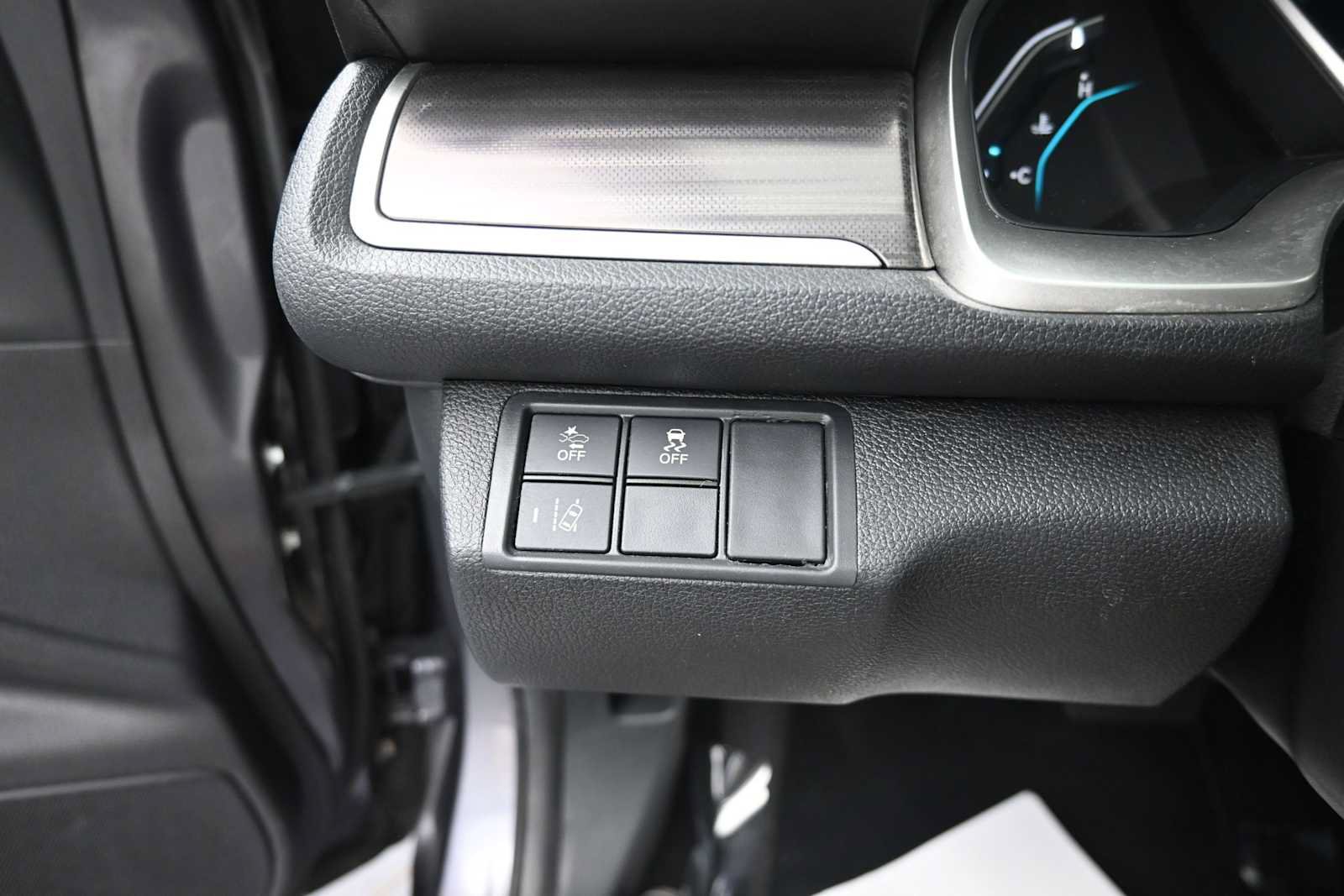Used 2025 GMC Yukon XL Elevation AWD/4WD image 9