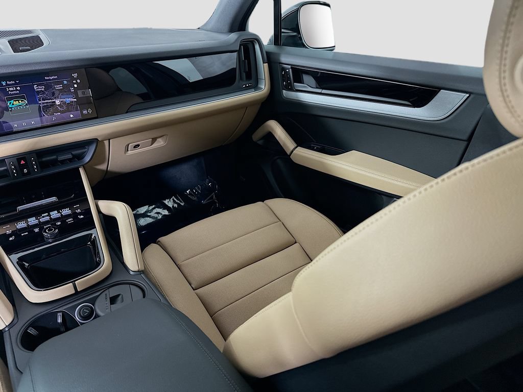 New 2026 Porsche Cayenne AWD/4WD image 26