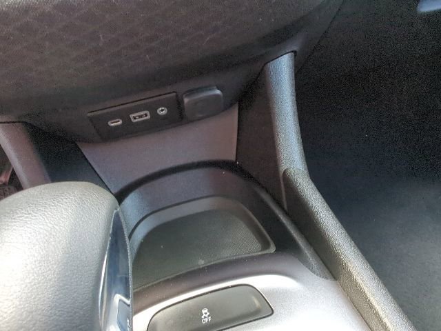 Used 2023 Chevrolet Malibu LS FWD image 16