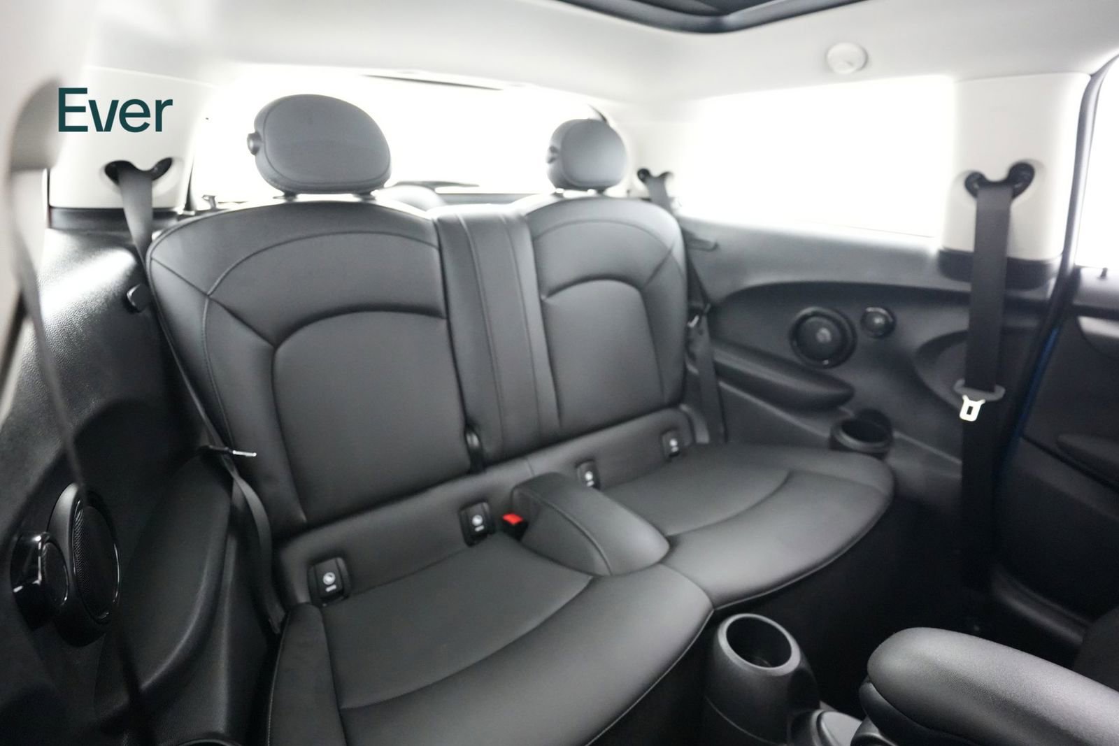 Used 2024 MINI Cooper SE image 24