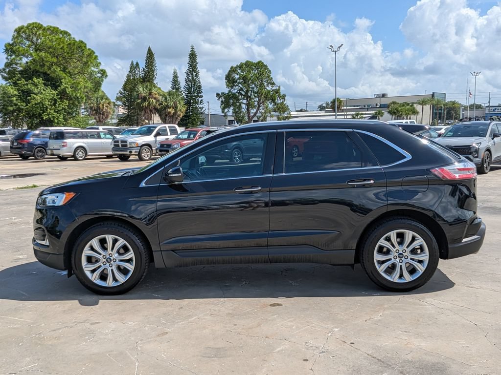 Used 2020 Ford Edge Titanium FWD image 5