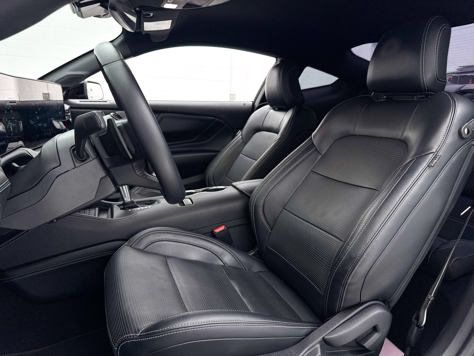 Used 2024 Ford Mustang GT Premium RWD image 6
