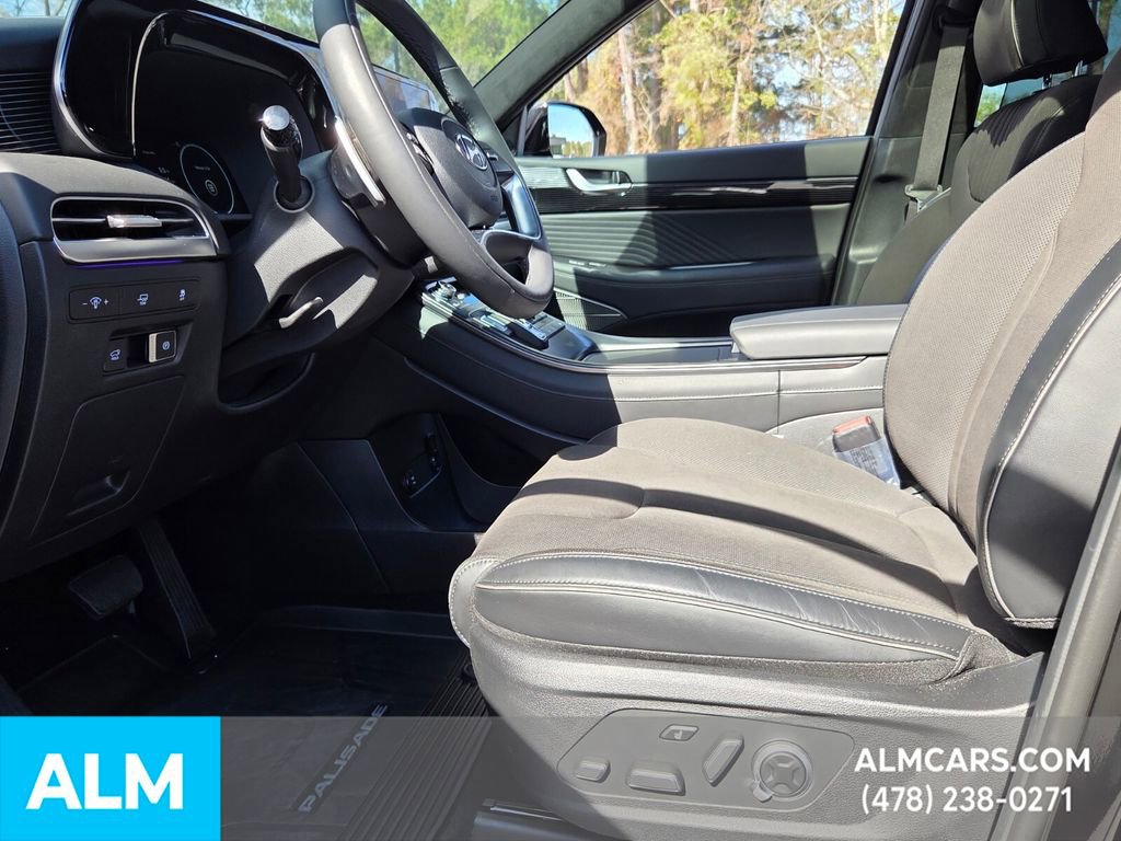 Used 2025 Hyundai Palisade Calligraphy image 4