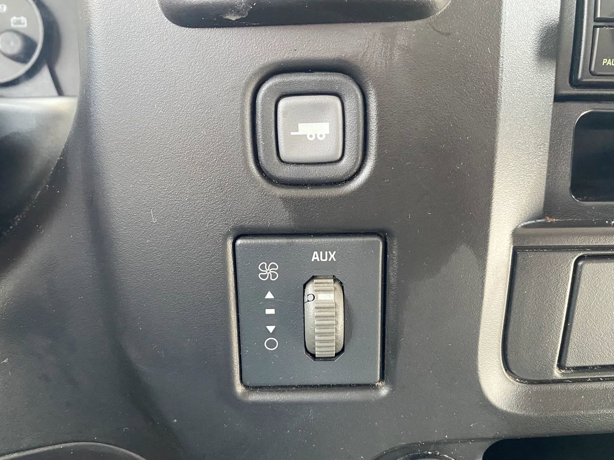 Used 2005 Chevrolet Express 3500 w/ School Bus Package image 16