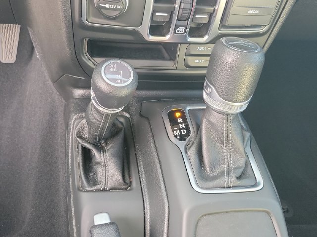 Certified 2025 Jeep Gladiator Sport AWD/4WD image 23