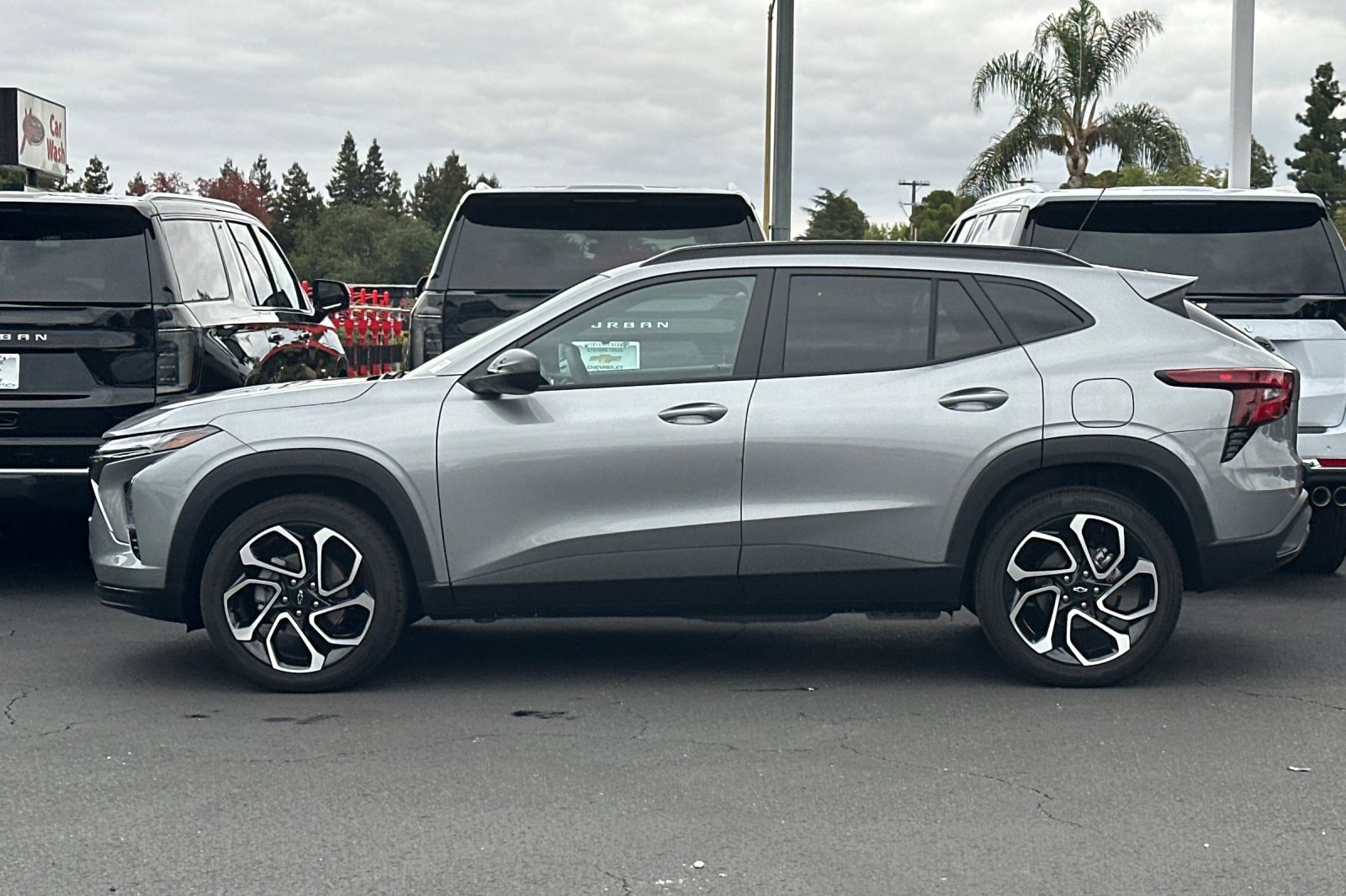 Used 2025 Chevrolet Trax RS w/ Driver Confidence Package image 8