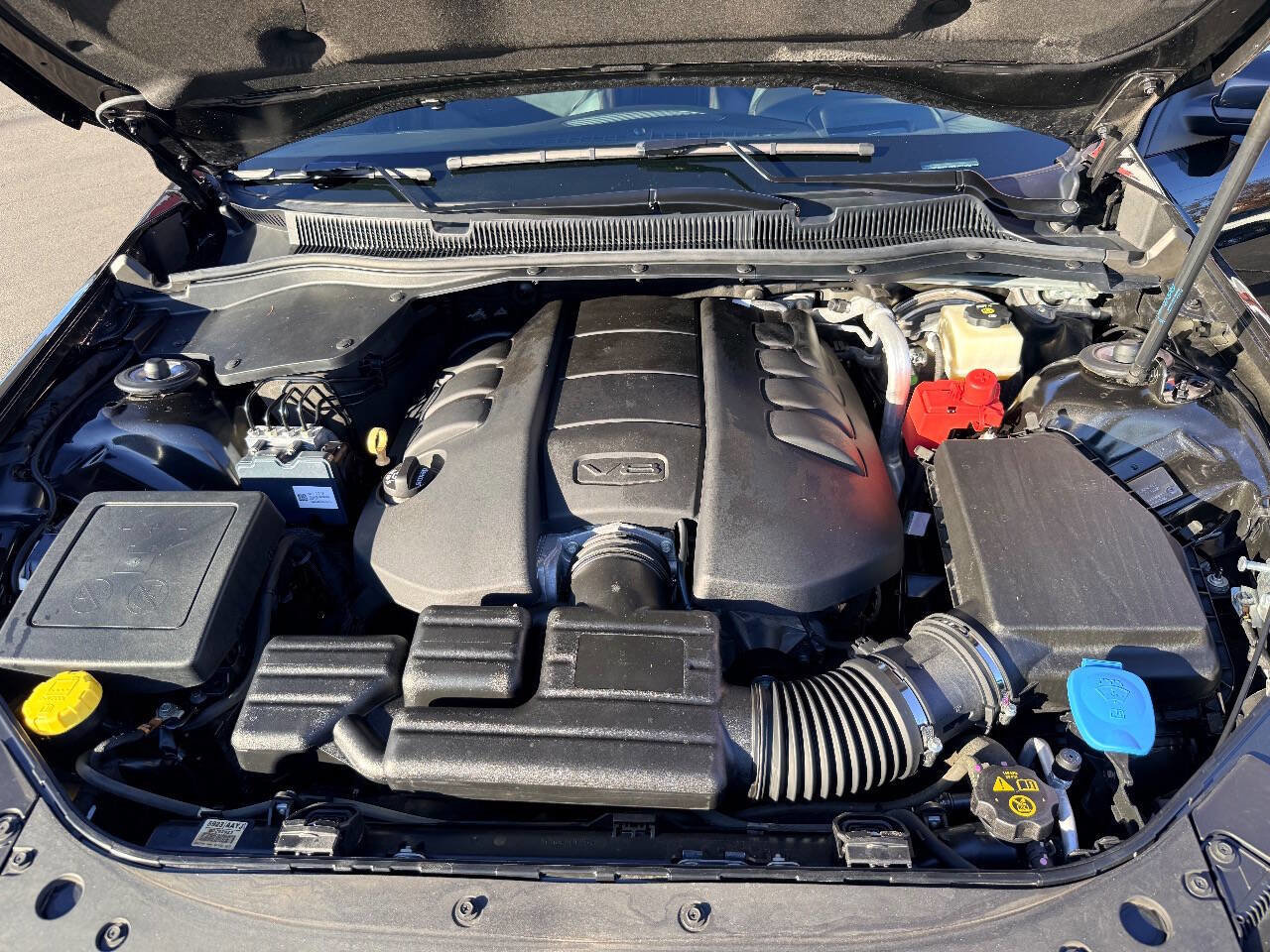 Used 2014 Chevrolet SS image 37