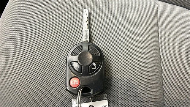 Used 2016 Ford Escape SE w/ Equipment Group 201A image 38