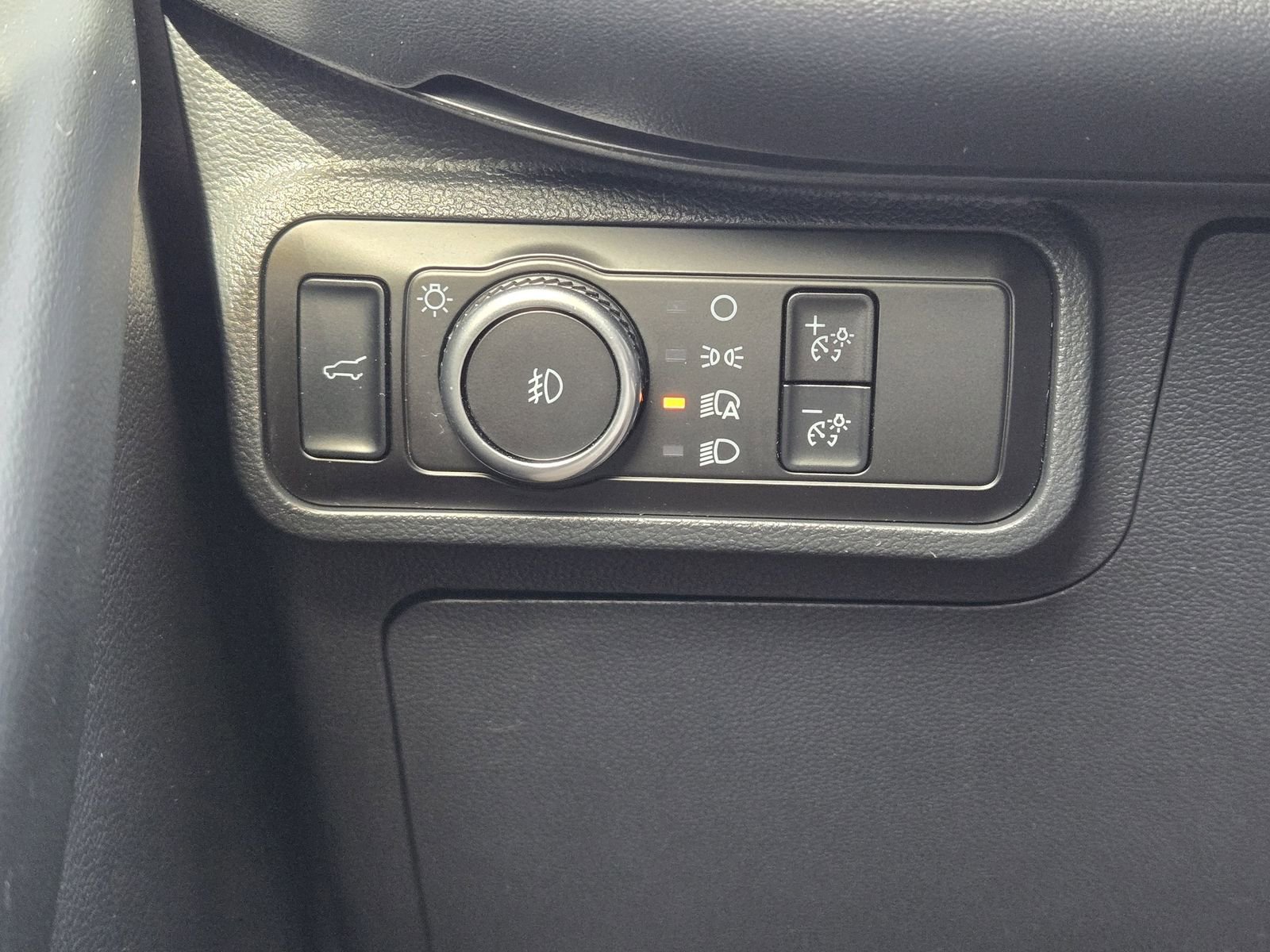 Used 2025 Ford Explorer ST-Line w/ Premium Package image 25