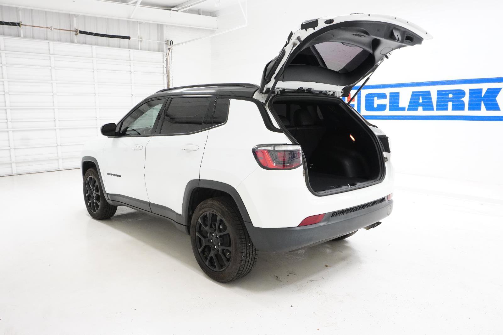 Used 2022 Jeep Compass Altitude image 8