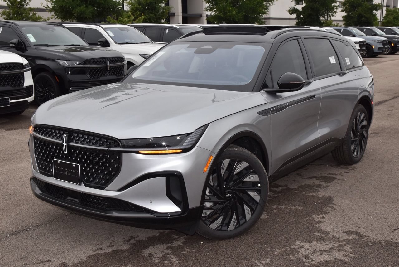 New 2026 Lincoln Nautilus Reserve w/ Jet Appearance Package AWD/4WD image 19