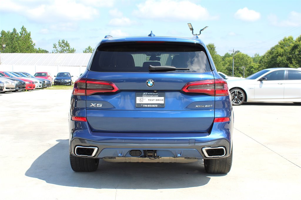Used 2019 BMW X5 xDrive50i w/ M Sport Package AWD/4WD image 6