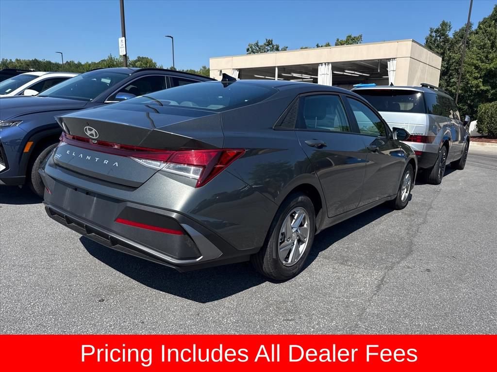 Certified 2026 Hyundai Elantra SE FWD image 6