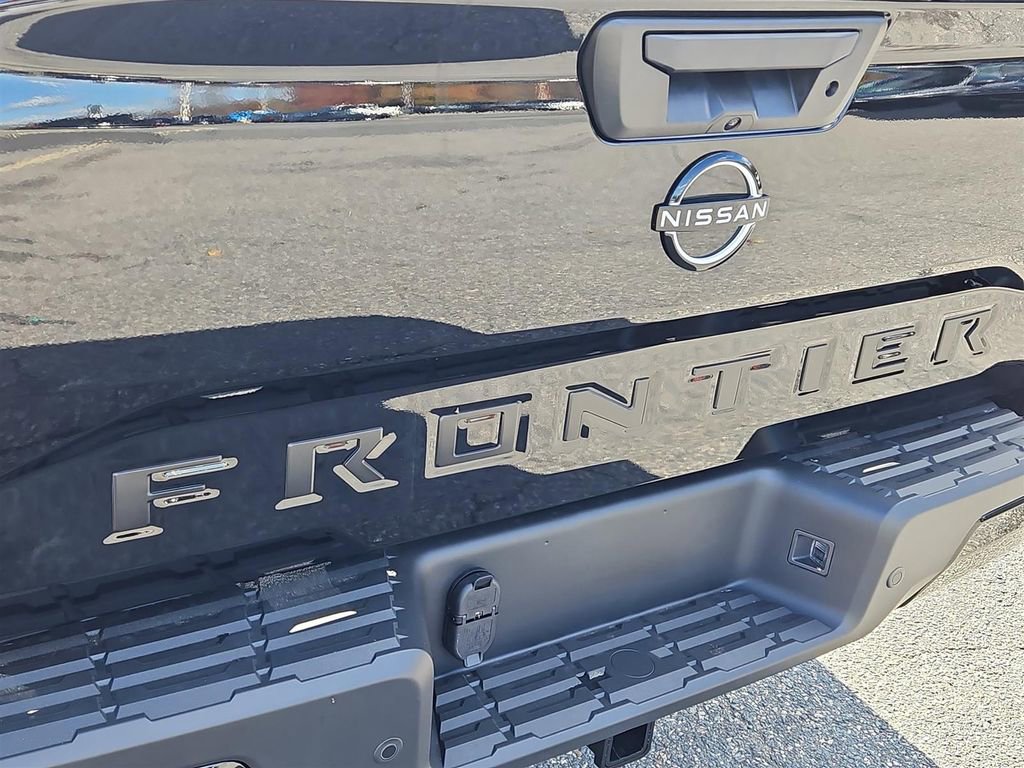 New 2026 Nissan Frontier SV w/ Tow Package image 3