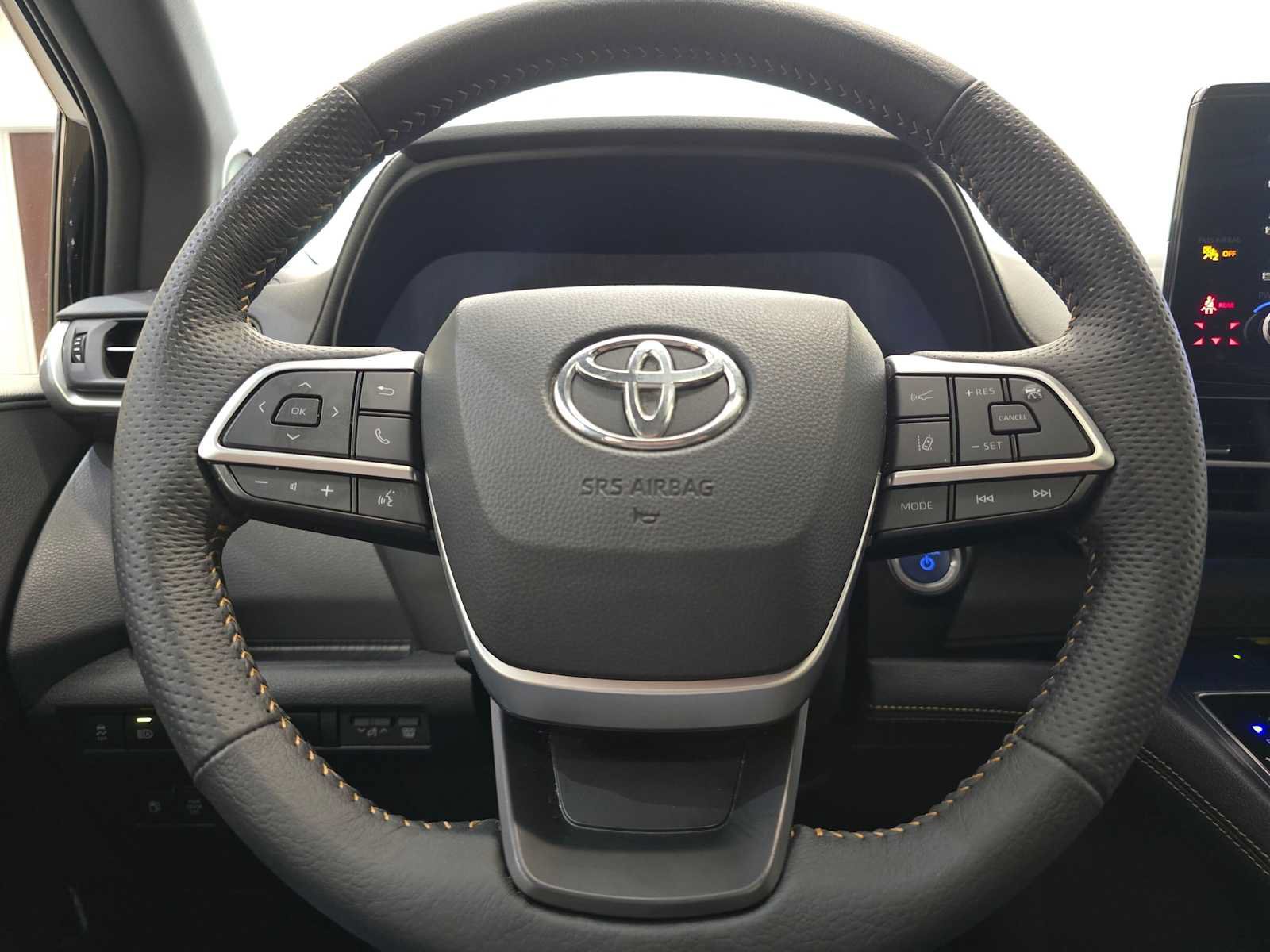 Certified 2024 Toyota Sienna XLE Woodland Edition AWD/4WD image 10