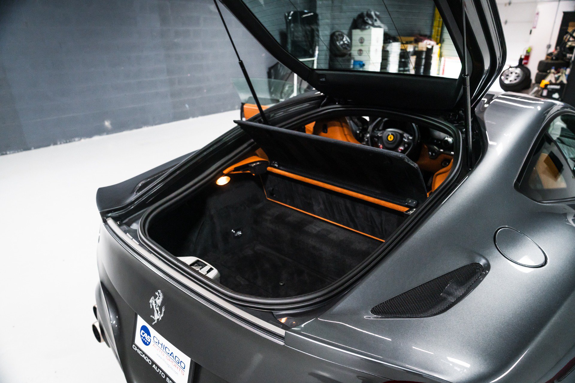 Used 2015 Ferrari F12 Berlinetta RWD image 17
